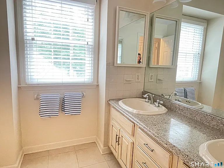 58 Heritage Ln — Photo 23