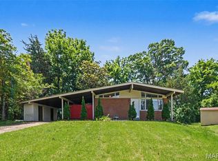 985 Belmont Ter, Florissant, MO 63033