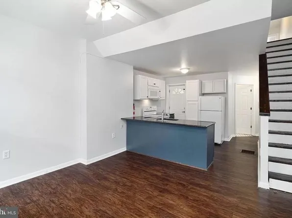 1737 Edgley St, Philadelphia, PA 19121