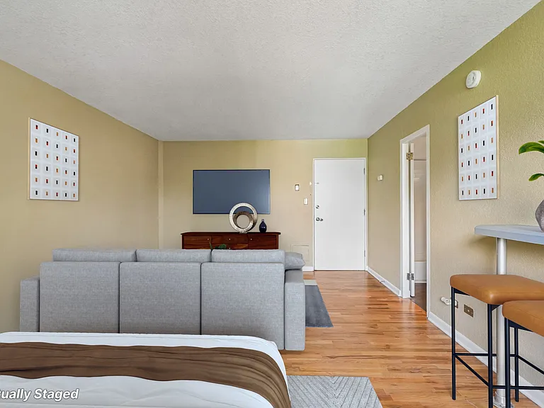 Aperture Apartments — Photo 7