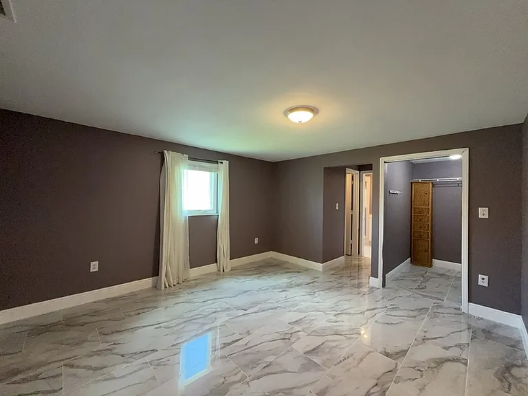 2055 Hyatt Dr — Photo 15