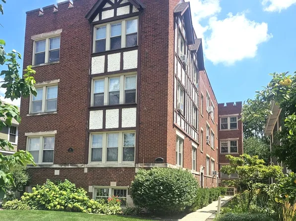 11 S 6th Ave #1C, La Grange, IL 60525