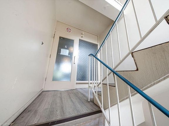 5th image of 600 Upper Wellington St