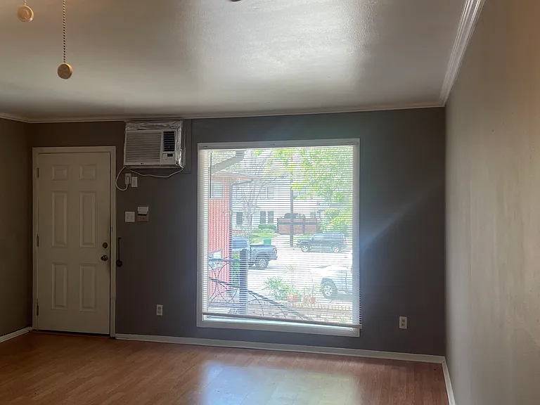 509 W Main St #5 — Photo 27