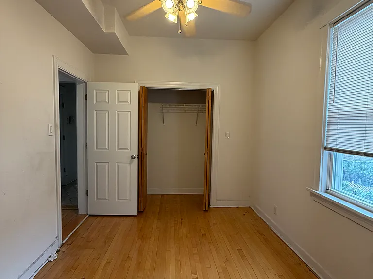 3319 W Berteau Ave #2 — Photo 14