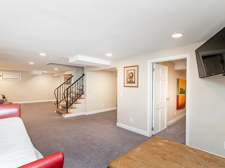 2223 Strathmoor Blvd #FURNISHED — Photo 14