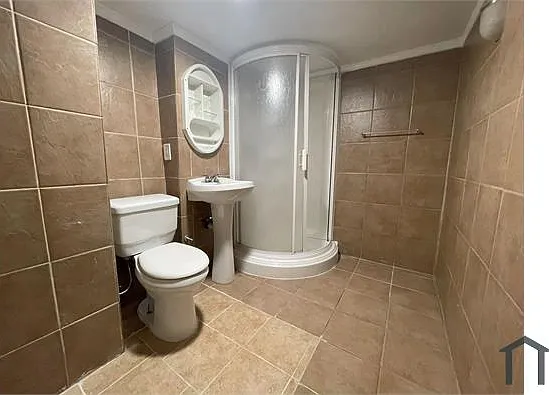 6 Berkeley St — Photo 3