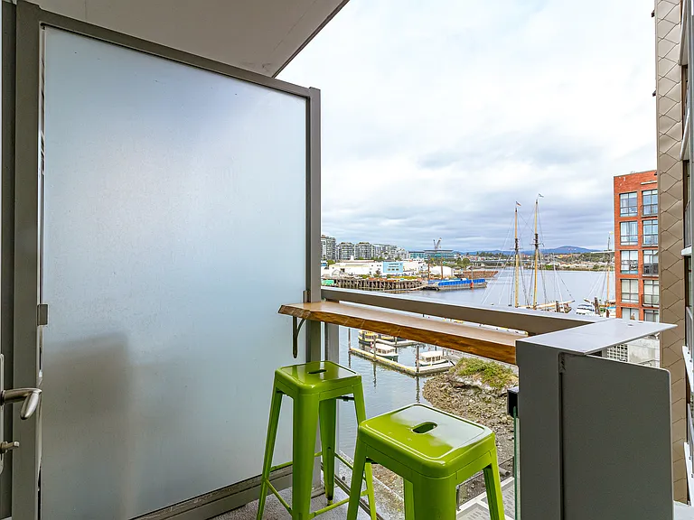 Pandora Ave — Photo 12