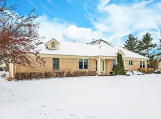1911 Ivy Ln, Glenview, IL