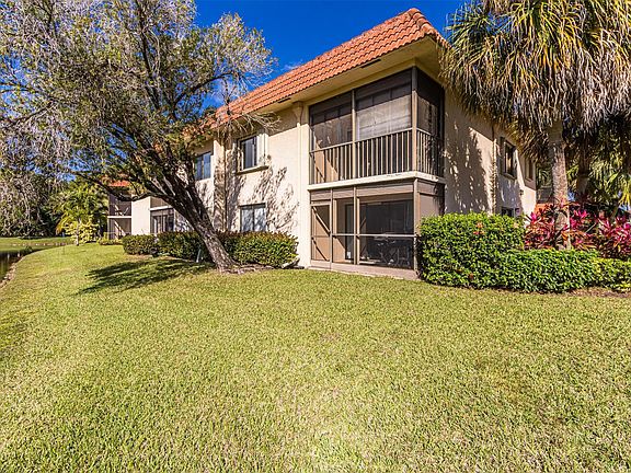 5th image of 399 Lakeview Drive #201