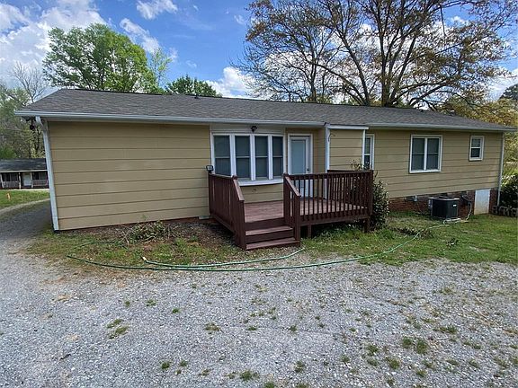 2nd image of 201 Glenwood Dr