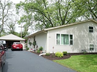 1504 Amarillo Dr, Carpentersville, IL 60110