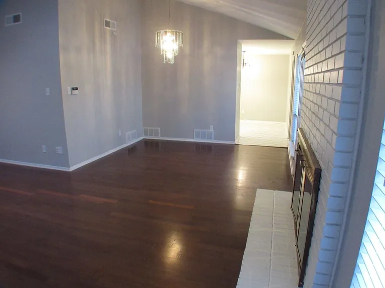 10406 Shadow Bend Dr — Photo 14