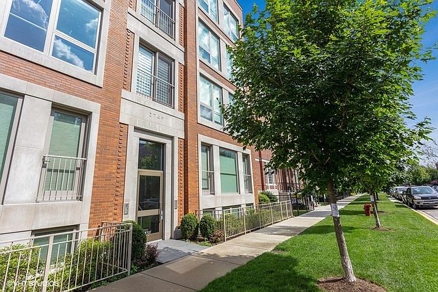 1st image of 2749 N Lakewood Ave APT 3N