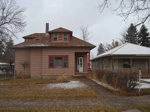 320 W Boulevard St, Lewistown, MT 59457