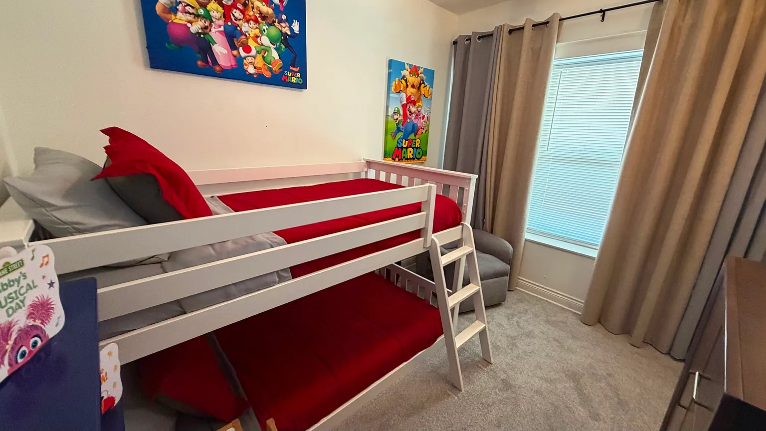 7 bed, 4860 sqft, $8,995 — Photo 4
