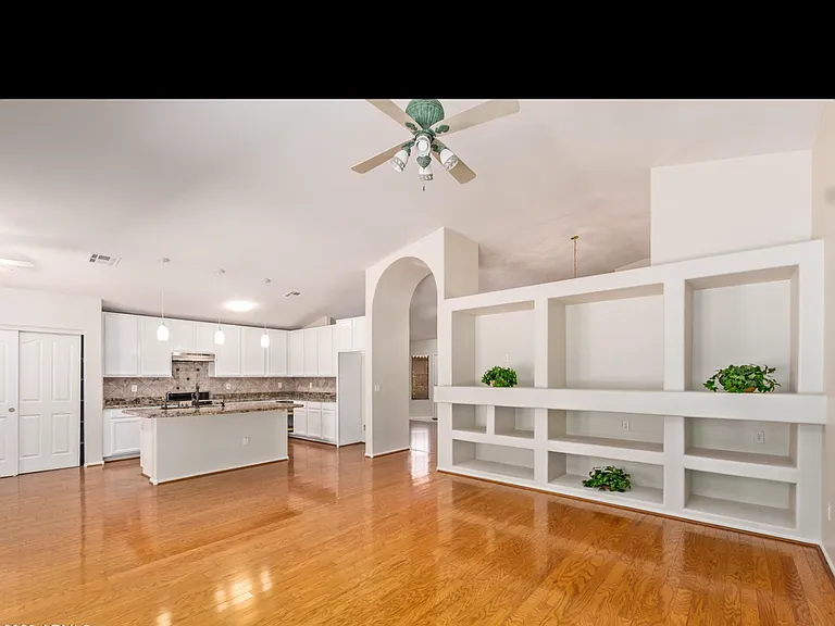 7432 W Aurora Dr — Photo 18