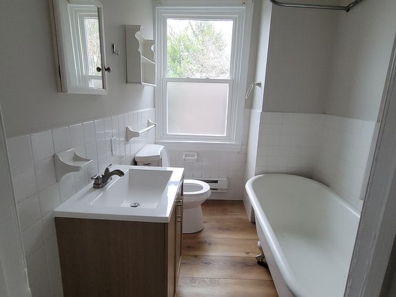 3rd image of 5 W Glenolden Ave #D