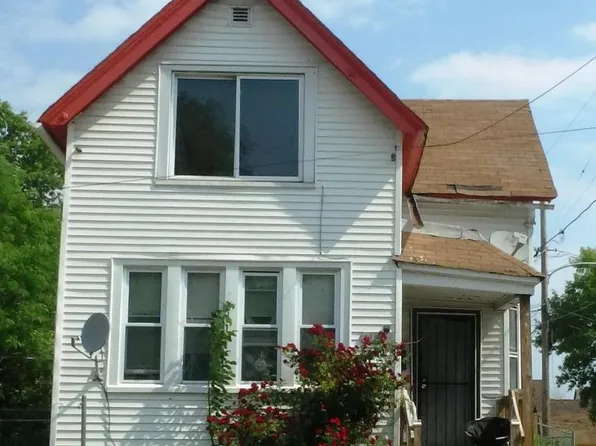 1120 W Chambers St, Milwaukee, WI 53206