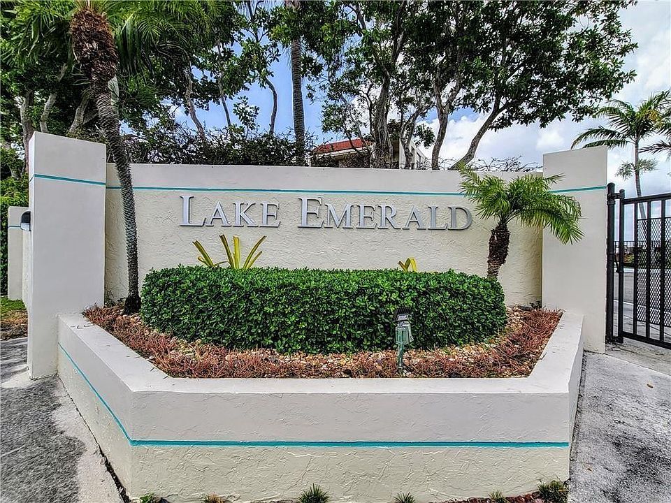 1st image of 115 Lake Emerald Drive #105