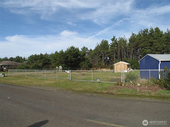 4th image of 603 357th Street