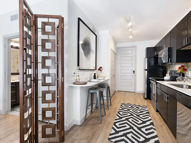 Elan East — Photo 10