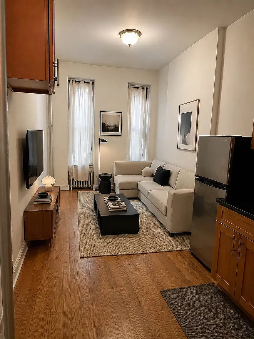 237 West 13th Street — Photo 3