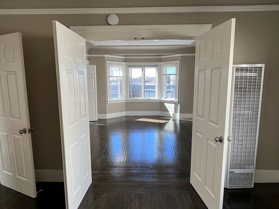 1st image of 890 47th Ave #B