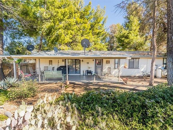 3rd image of 49802 Ironwood Way