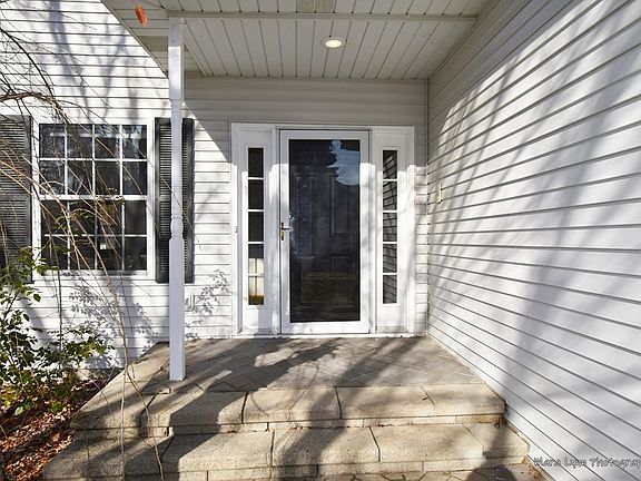 5th image of 509 Oak Crest Dr