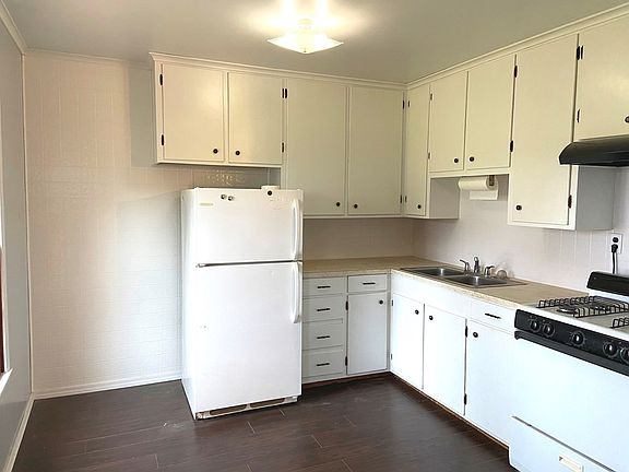 3rd image of 18333 S Fm 225
