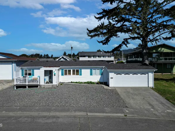 1205 Rowland Ln, Brookings, OR 97415