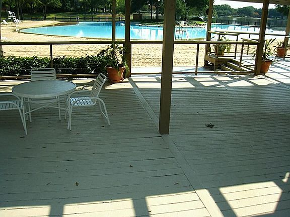 5th image of 3510 S Lake Village Dr