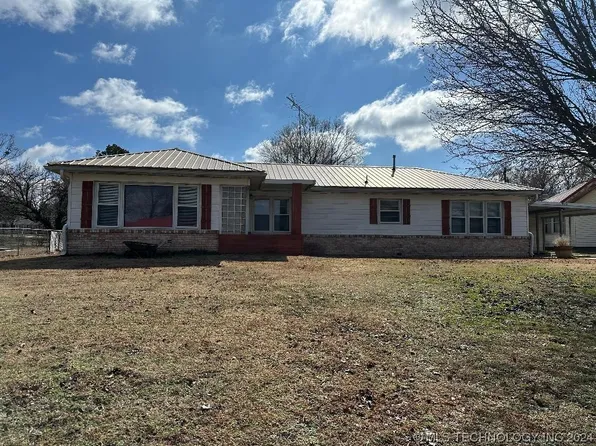917 N Burns St, Holdenville, OK 74848