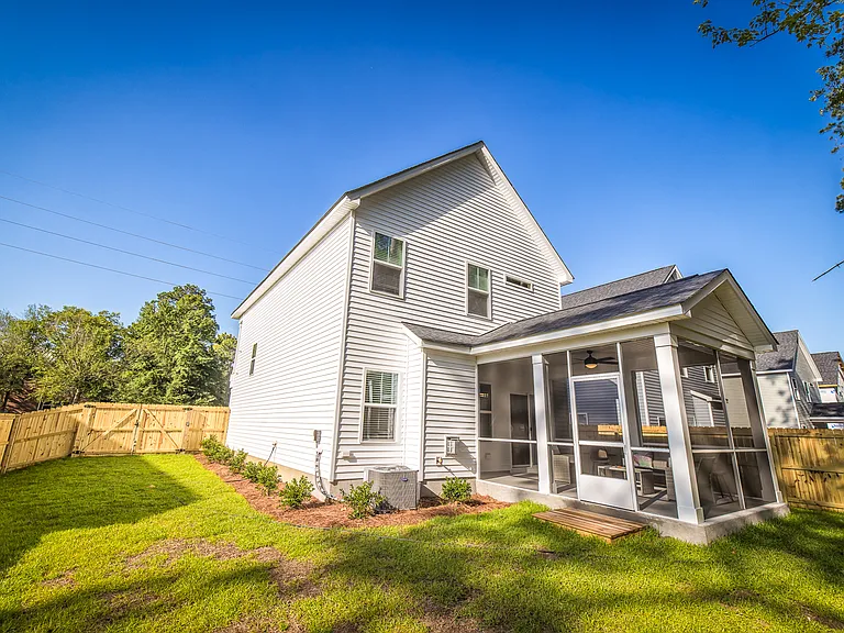4811 Shelley Dr — Photo 4