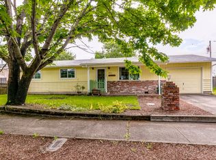 573 S 40th St, Springfield, OR 97478