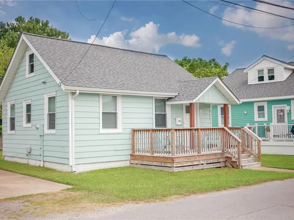 108 Richmond Dr, Hampton, VA 23664