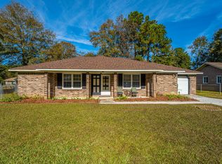 204 Mulberry Dr, Summerville, SC 29486