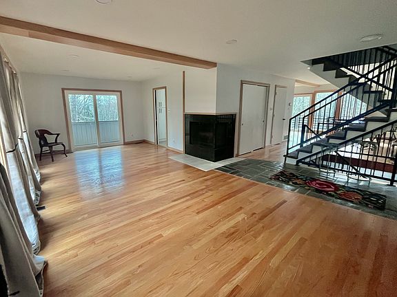 2nd image of 111 Mason Ln