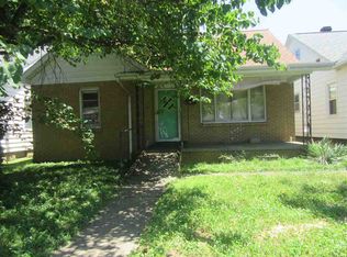 922 7th St, Tell City, IN 47586