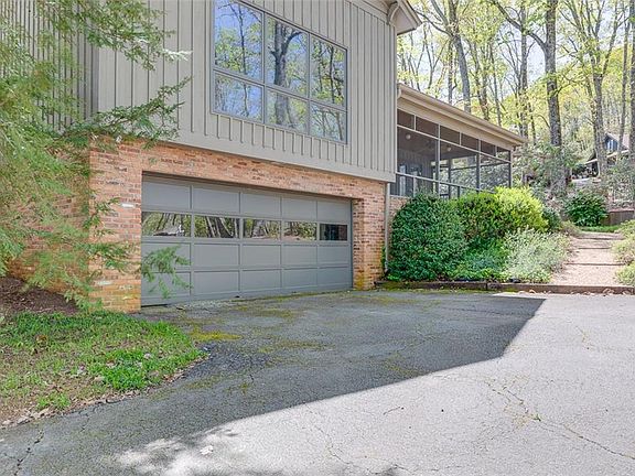 2nd image of 400 Bella Vista Dr
