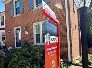 8261 Taunton Pl, Springfield, VA 22152