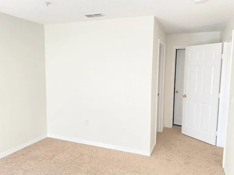 18001 Richmond Place Dr #836 — Photo 7