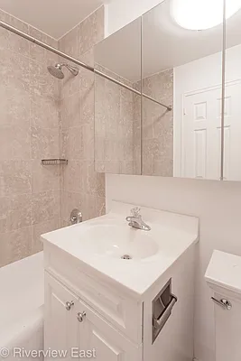 Rented by The Manhattes Group | media 3