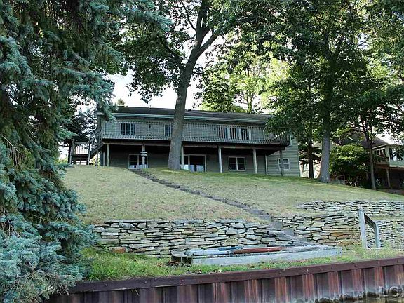 5th image of 11339 Oakwood Dr