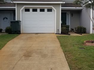 121 Woodberry Dr, Enterprise, AL 36330