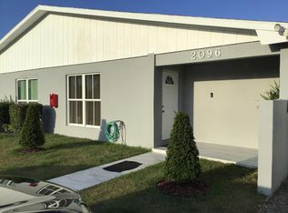 2096 E Bond Dr, West Palm Beach, FL 33415