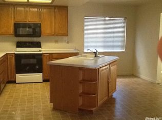 3916 Louisburg Ave, Modesto, CA 95357