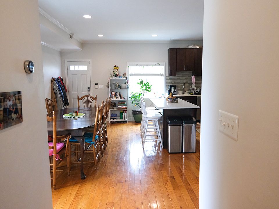 Dining room / kitchen