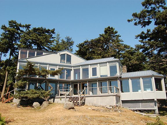 3rd image of 162 Island Dr
